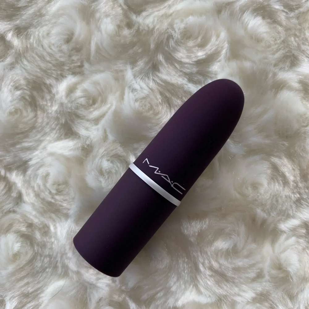 New MAC Burst on the Scene Powder Kiss Matte Lipstick
